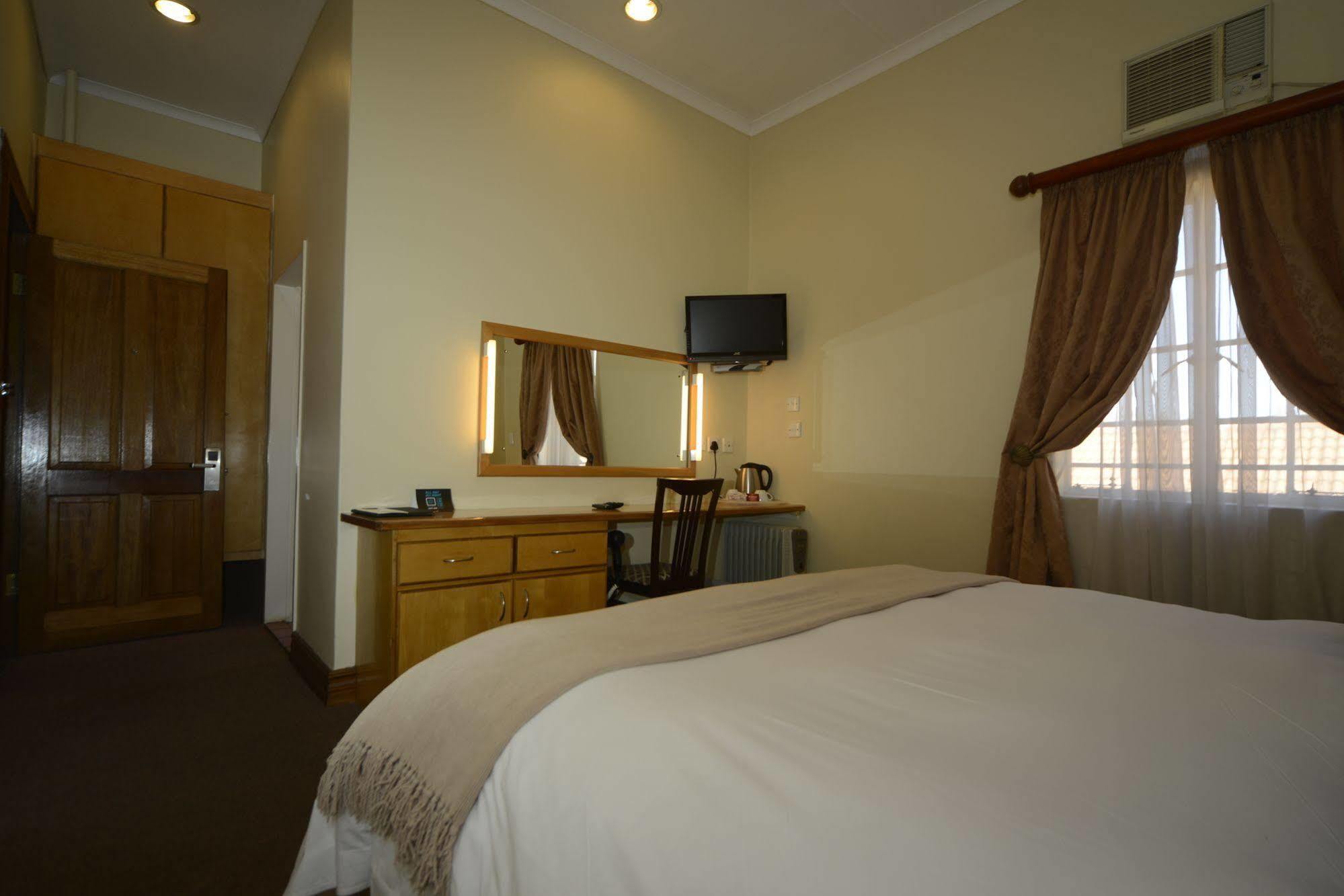 The Elegant Lodge Menlo Park Pretoria Luaran gambar